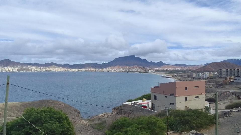 Pousada Monte Cara 明德卢 外观 照片
